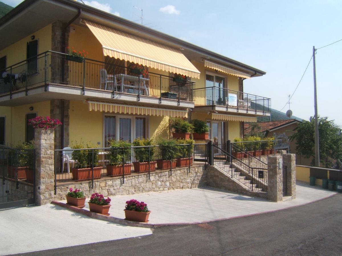 Mary Apartments Brenzone sul Garda Buitenkant foto